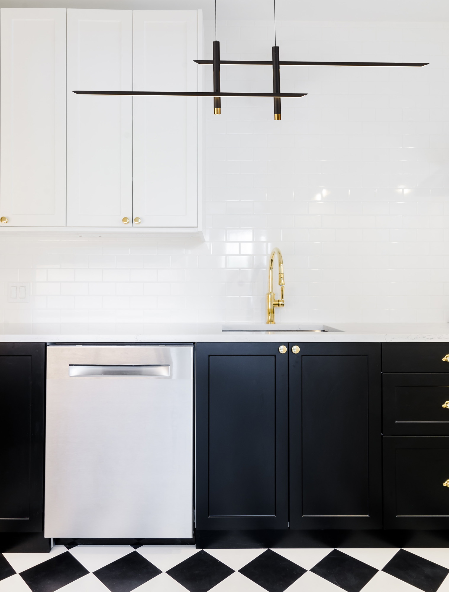 Esparta Ceiling Lights Mantra Linear Fittings Esparta Ceiling Lights Mantra Linear Fittings